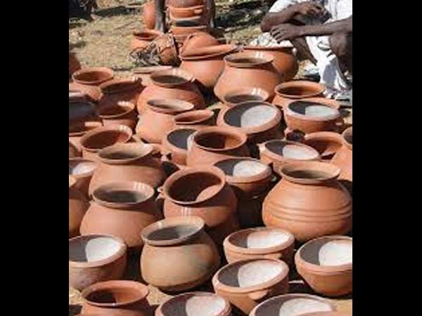 மண் வாசனை 07-1389096654-potters-pin-hopes-on-pongal6-600