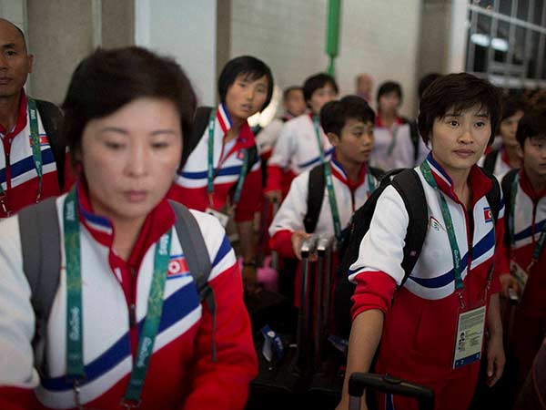 26-1472181009-north-korean-athletes-600.jpg