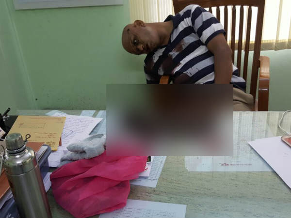 Police officer comitted suicied in Karnataka police station Police officer comitted suicied in Karnataka police station