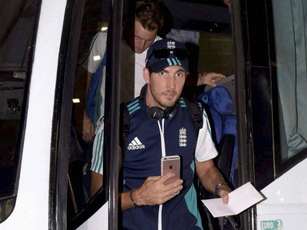England team arrives in mumbai to face india in 5 test series