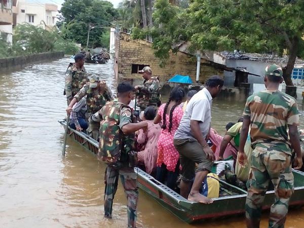 Heavy Rain: 24 hours help line in Chennai Corporation Heavy Rain: 24 hours help line in Chennai Corporation