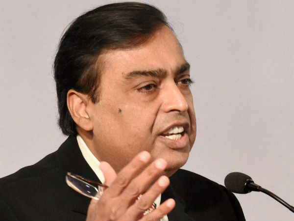 Demonetization: Mukesh Ambani contratulated PM Modi Demonetization: Mukesh Ambani contratulated PM Modi