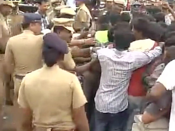 Police continue clear Marina agitator