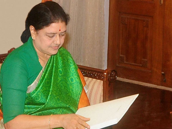 சசிகலாவின் மிரட்டல்