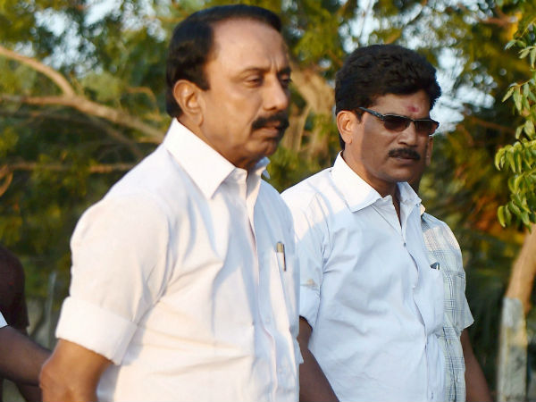 செங்கோட்டையன் ஷாக்