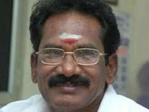 சீனியர்கள் போர்க்கொடி