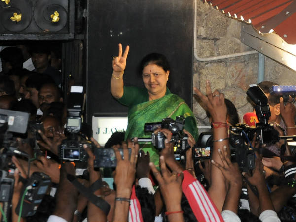 சசிகலா நியமனம் செல்லாது?