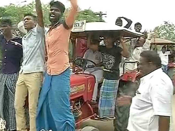 ஊர்வலம்