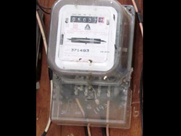 TN Budget: Free electricity of 100 units will continue, says minister Jayakumar TN Budget: Free electricity of 100 units will continue, says minister Jayakumar