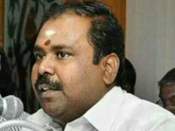 Minister Udhayakumar siege by general public and women in Thiruvannamalai Minister Udhayakumar siege by general public and women in Thiruvannamalai
