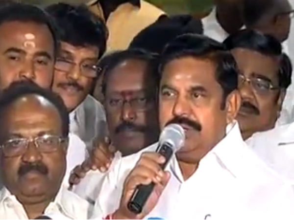 விலகும் எடப்பாடி?