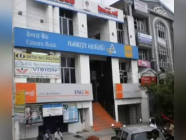 IT raid in Gokulam Chit Finance offices IT raid in Gokulam Chit Finance offices