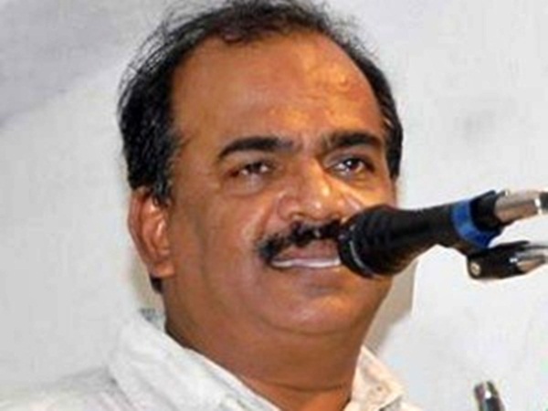 Nanjil Sampath is supporting to dinakran Nanjil Sampath is supporting to dinakran
