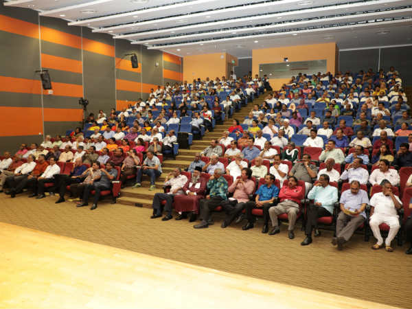 Jamal Mohamed College Alumni Association's spl. programme in Singapore Jamal Mohamed College Alumni Association's spl. programme in Singapore