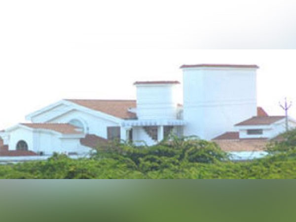 Fire outside Jayalalithaa's Siruthavur home