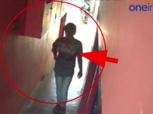 A theft scene recorded in CCTV camera in Thanjavur A theft scene recorded in CCTV camera in Thanjavur