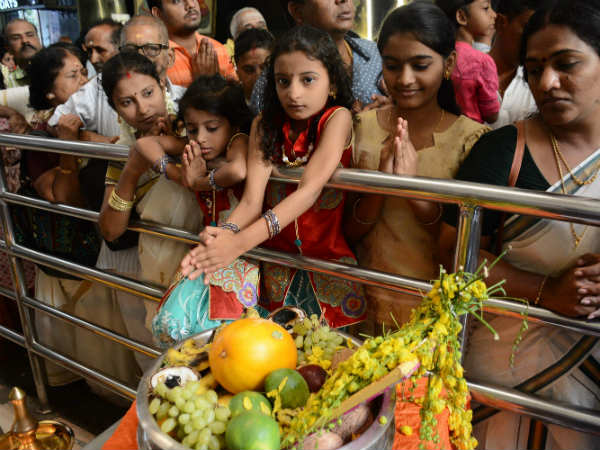Tamil New year : People prayers on Murugan Temple Tamil New year : People prayers on Murugan Temple