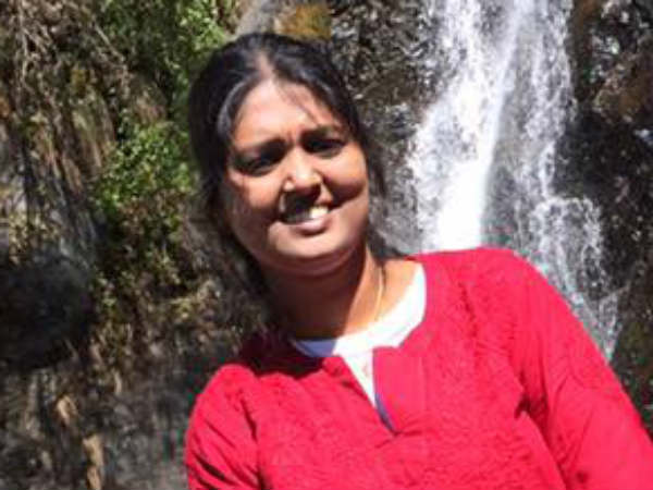 தூக்கில் தொங்கினார்