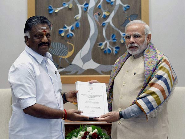 ஓபிஎஸ், இபிஎஸ் போல மோடி சந்திப்பு