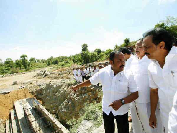 தட்டிக் கேட்காத அரசு