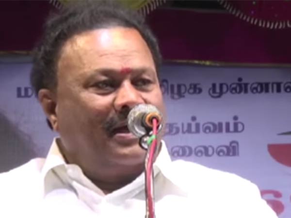 பதவி விலக வேண்டும்