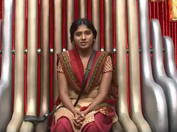 Jallikattu protest fame Julie for cooking team head Jallikattu protest fame Julie for cooking team head
