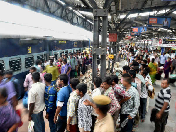 Railway reservation for Diwali starts Railway reservation for Diwali starts