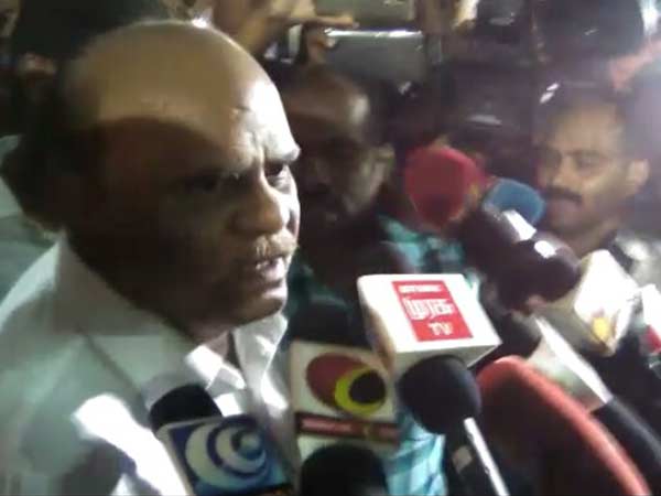 Retired Judge Karnan argues with police Retired Judge Karnan argues with police