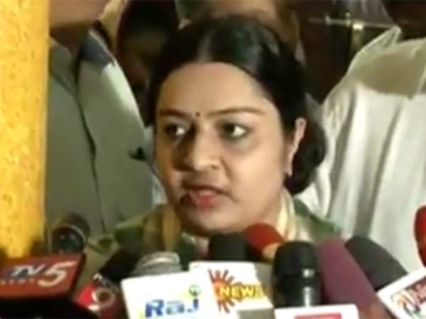 முதல் நாள் நேர்காணல்
