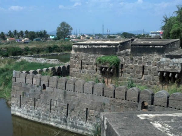 வேலூர்
