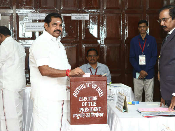 Presidential election: Chief minister Edappadi palanisami voted as first Presidential election: Chief minister Edappadi palanisami voted as first