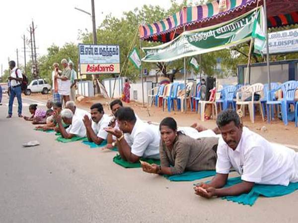 farmers protest in kovailpatti farmers protest in kovailpatti