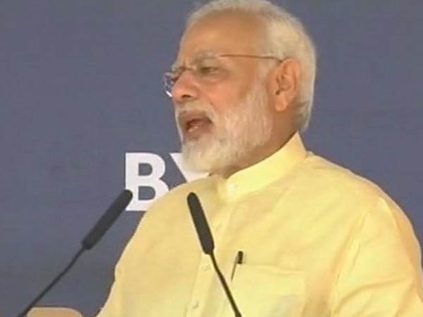 PM Narendra Modi remembered Jayalalitha at stage PM Narendra Modi remembered Jayalalitha at stage