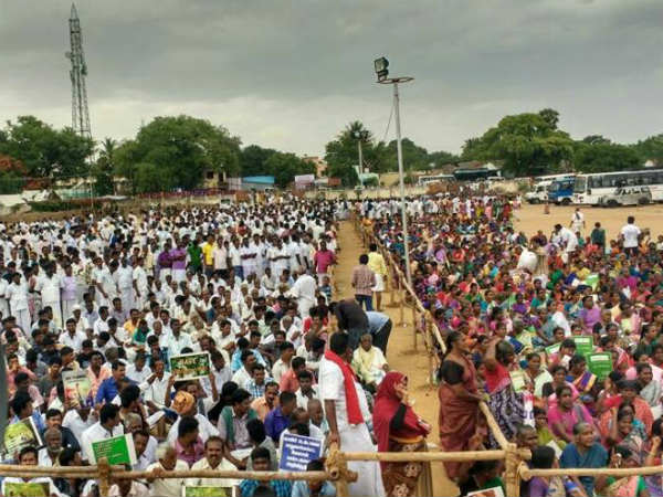 Pachaiyappan College Students suspended for 15 days Pachaiyappan College Students suspended for 15 days