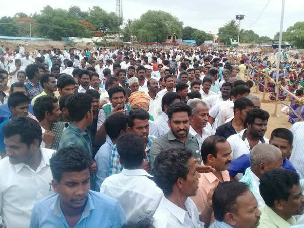 Hydrocarbon: Above 100 vehicles reached Pudukottai from Neduvasal Hydrocarbon: Above 100 vehicles reached Pudukottai from Neduvasal