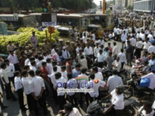 Law collage students clash in Salem Law collage students clash in Salem