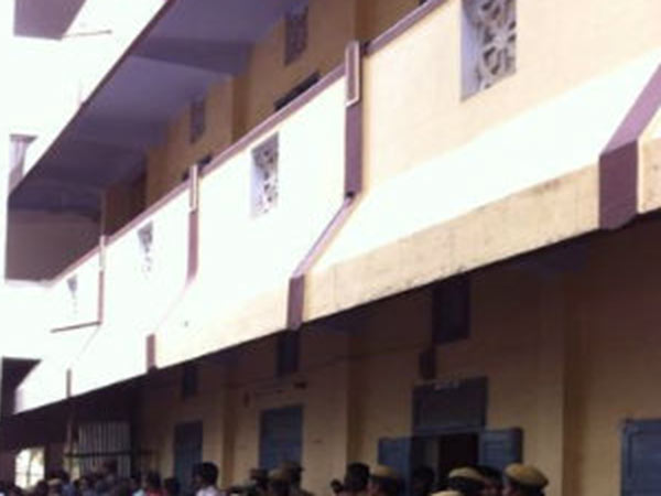 பள்ளி நிர்வாகமும்...