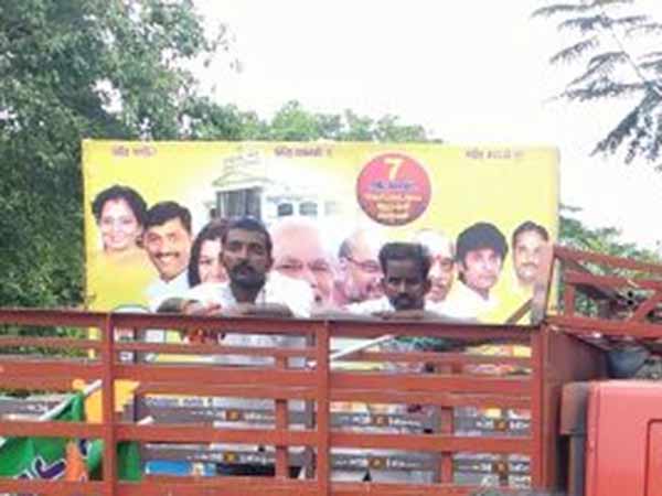 காலியாக வந்த பஸ்கள்