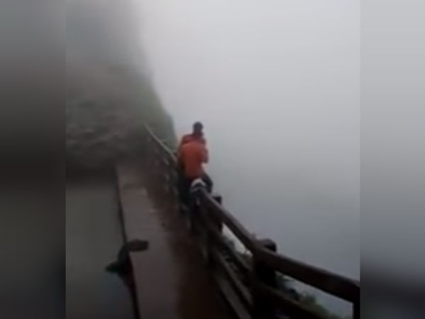 Shocking video: 2 Fall Into 2,000-Ft Deep Valley In Maharashtra and Died Shocking video: 2 Fall Into 2,000-Ft Deep Valley In Maharashtra and Died
