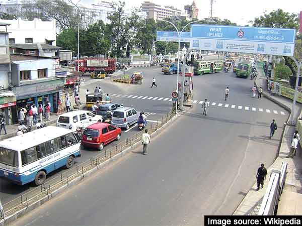 Ega theatre and Gengu Reddy subway junction to be made two way from Aug 6 Ega theatre and Gengu Reddy subway junction to be made two way from Aug 6