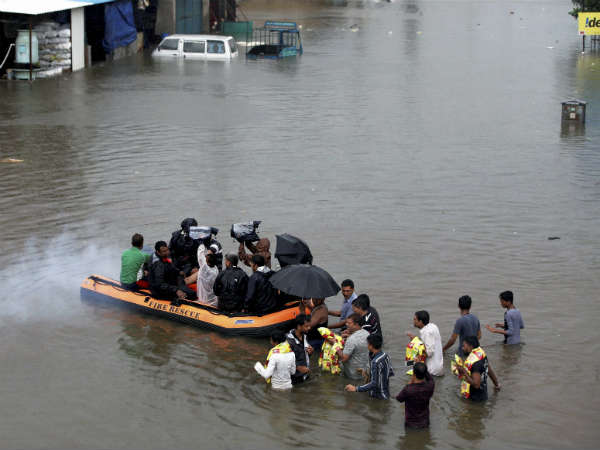 Gujarat Flood: Death Toll reaches 126, more NDRF teams arrive Gujarat Flood: Death Toll reaches 126, more NDRF teams arrive