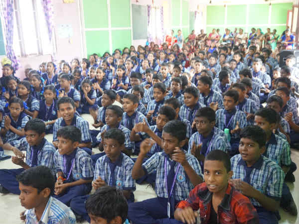 Karaikudi Ramanathan Chettiyar school students hold Asathalam Vaanga programme Karaikudi Ramanathan Chettiyar school students hold Asathalam Vaanga programme