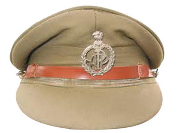 Near in Trichy two training sub inspectors commit suicide attempt Near in Trichy two training sub inspectors commit suicide attempt
