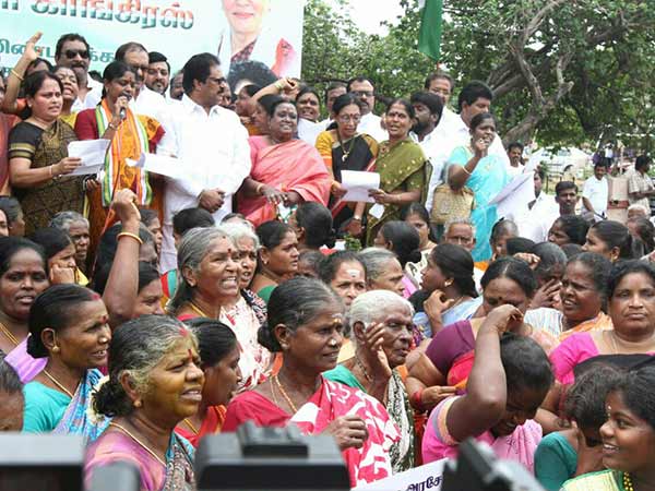Congress party stages protest against central government in Chennai Congress party stages protest against central government in Chennai