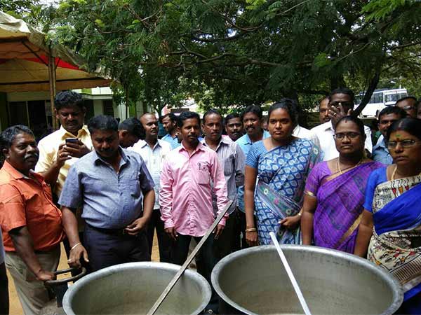 Tamil Nadu govt staff stage protest arrested 