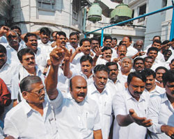 ADMK MLAs