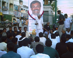 Political parties condoles to tamilselvan in karur