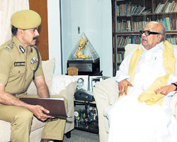 Vijayakumar with Karunanidhi Vijayakumar with Karunanidhi