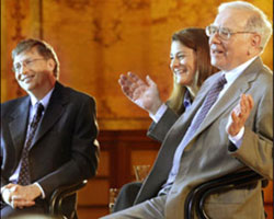 Warren Buffet with Bill Gates and Melinda Gates Warren Buffet with Bill Gates and Melinda Gates