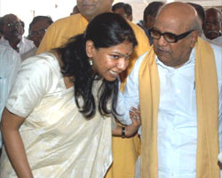 Kanimoli with Karunanidhi Kanimoli with Karunanidhi
